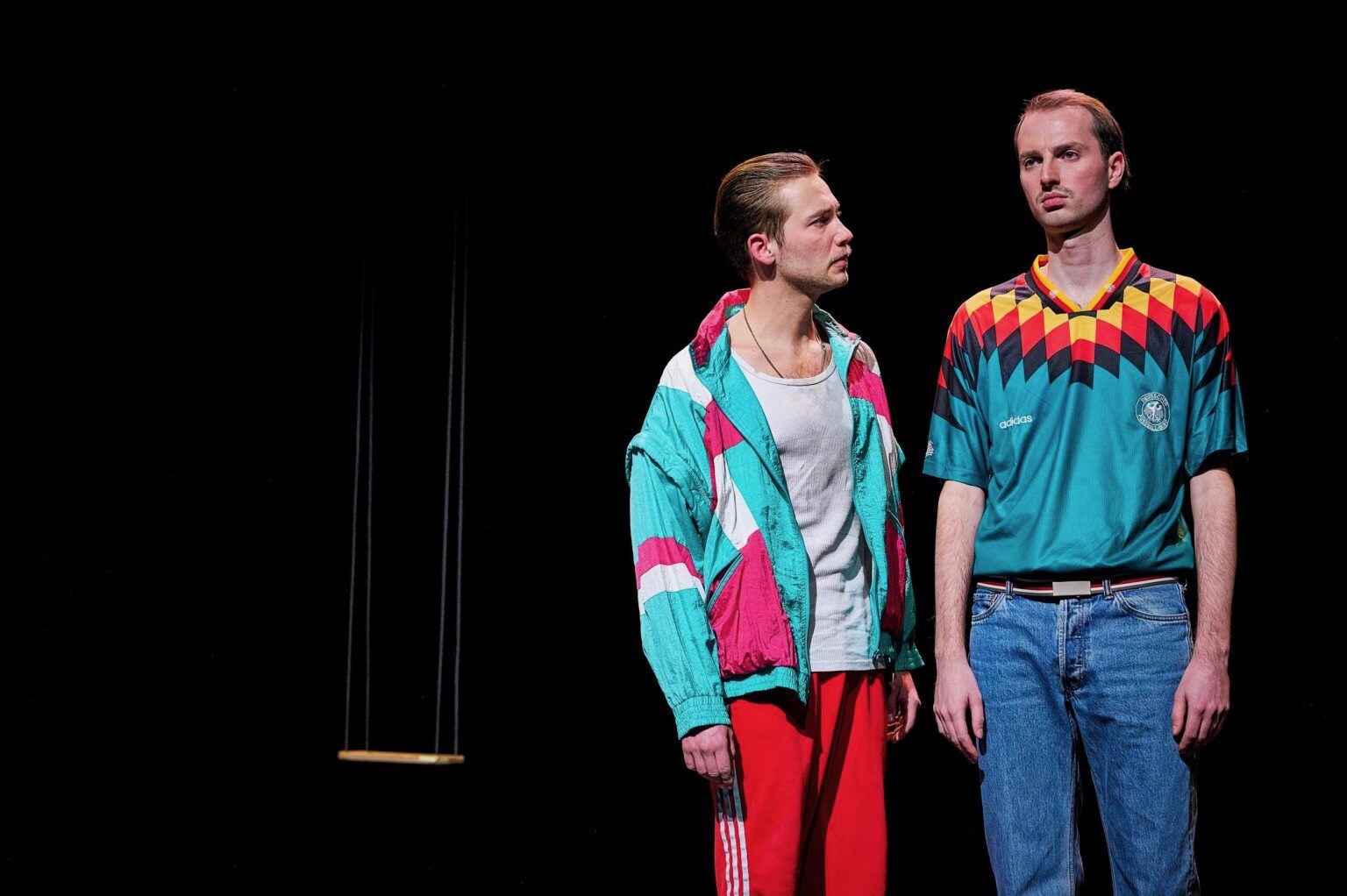 WIE DER SOLDAT DAS GRAMMOFON REPARIERT